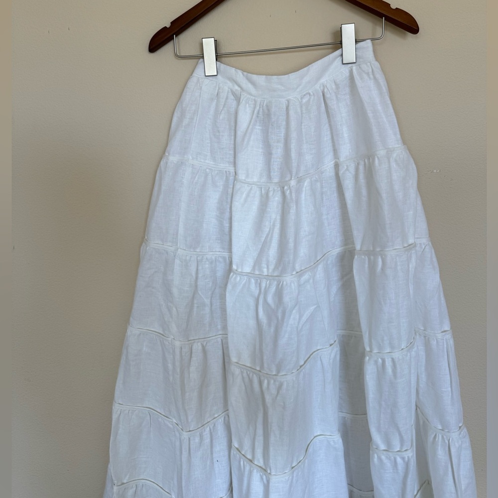 WHITE DISSH SKIRT